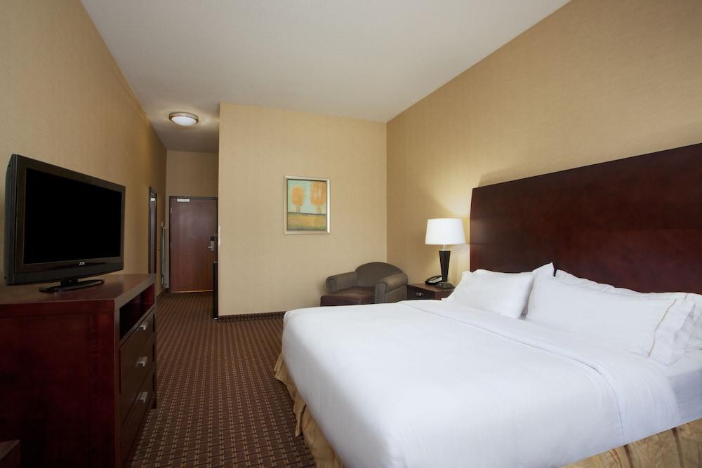 Holiday Inn Express Newport By Ihg Exterior foto
